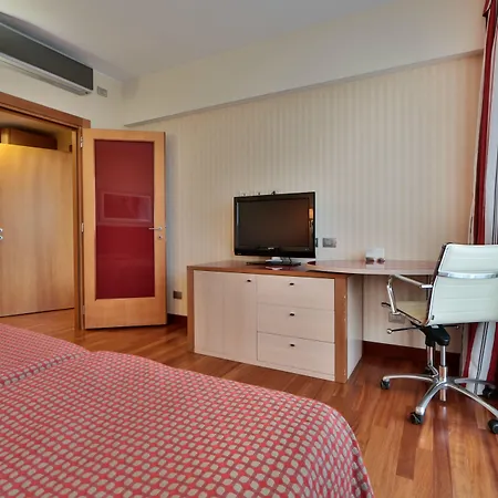 Atahotel Quark ホテル