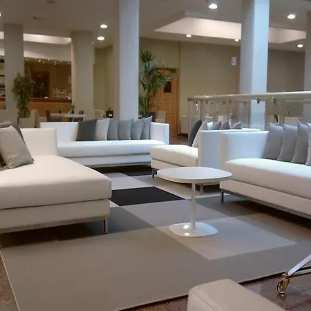 Atahotel Quark فندق 4*