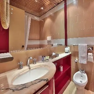فندق Atahotel Quark 4*