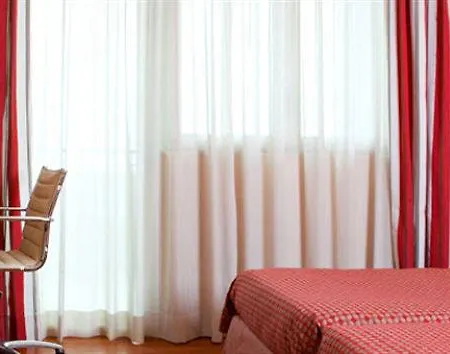 فندق Atahotel Quark ميلان