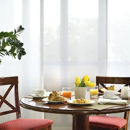 Отель Atahotel Quark