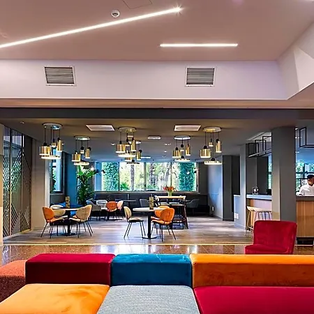 Atahotel Quark Ξενοδοχείο 4*