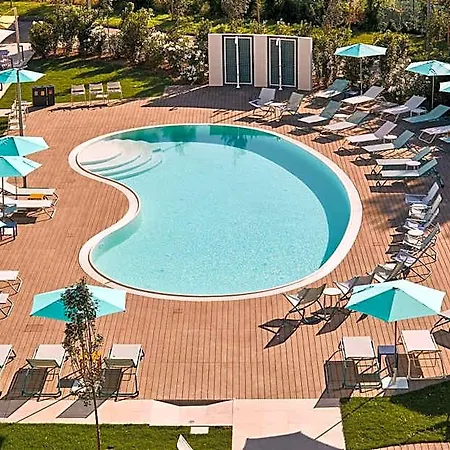 Ξενοδοχείο Atahotel Quark