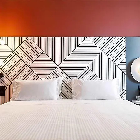 Hotell Atahotel Quark 4*