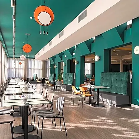 Atahotel Quark Hotell 4*