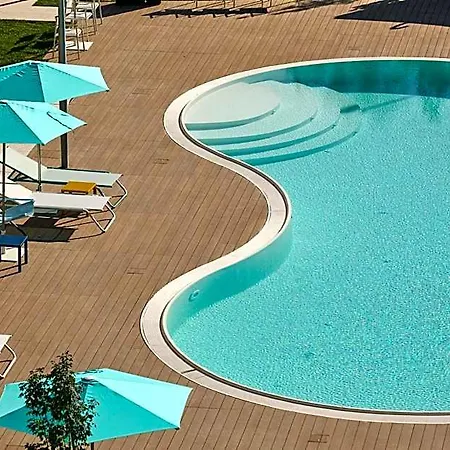 Hotell Atahotel Quark