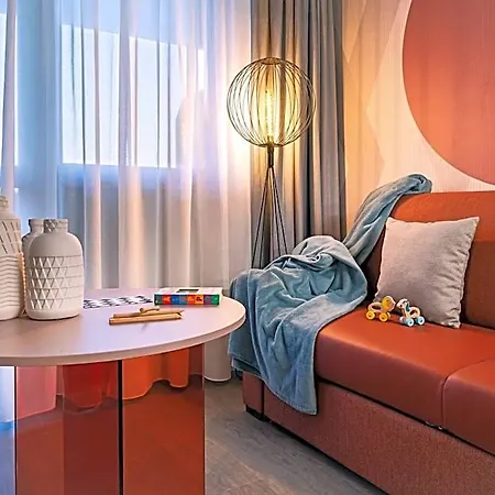Ξενοδοχείο Atahotel Quark 4*