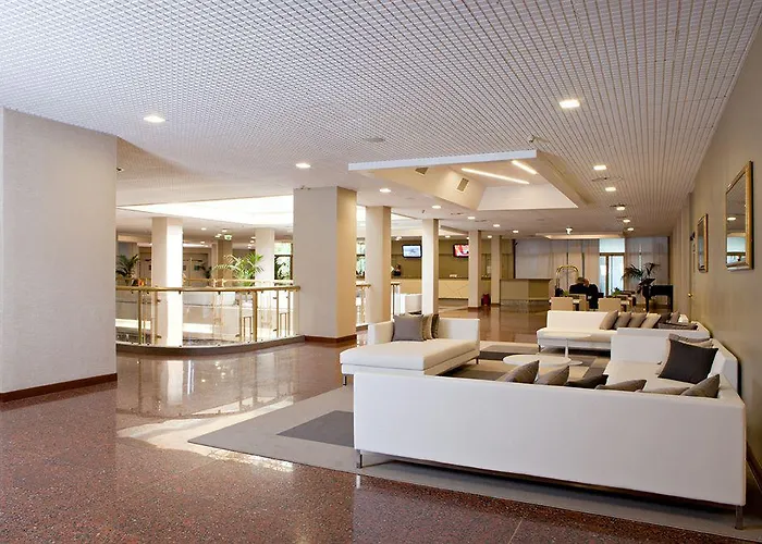 Hotel Atahotel Quark 4*